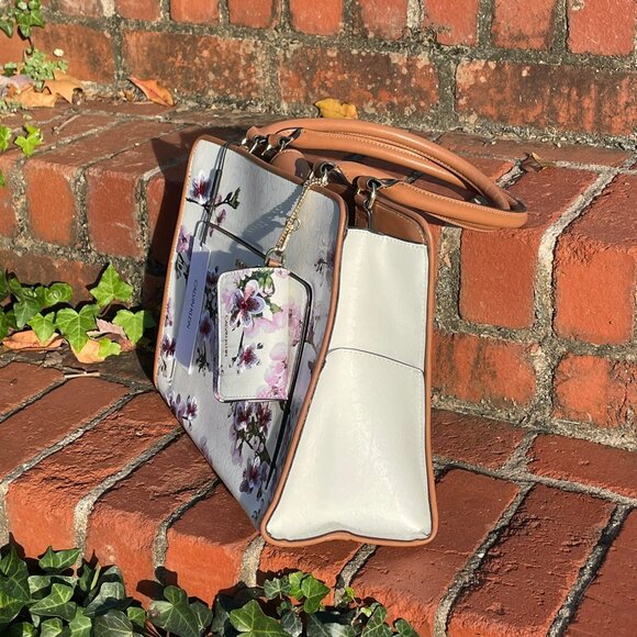 NWT Calvin Klein Cherry Blossom Tote w/Matching Card Case - Embroidered - Picture 3 of 16